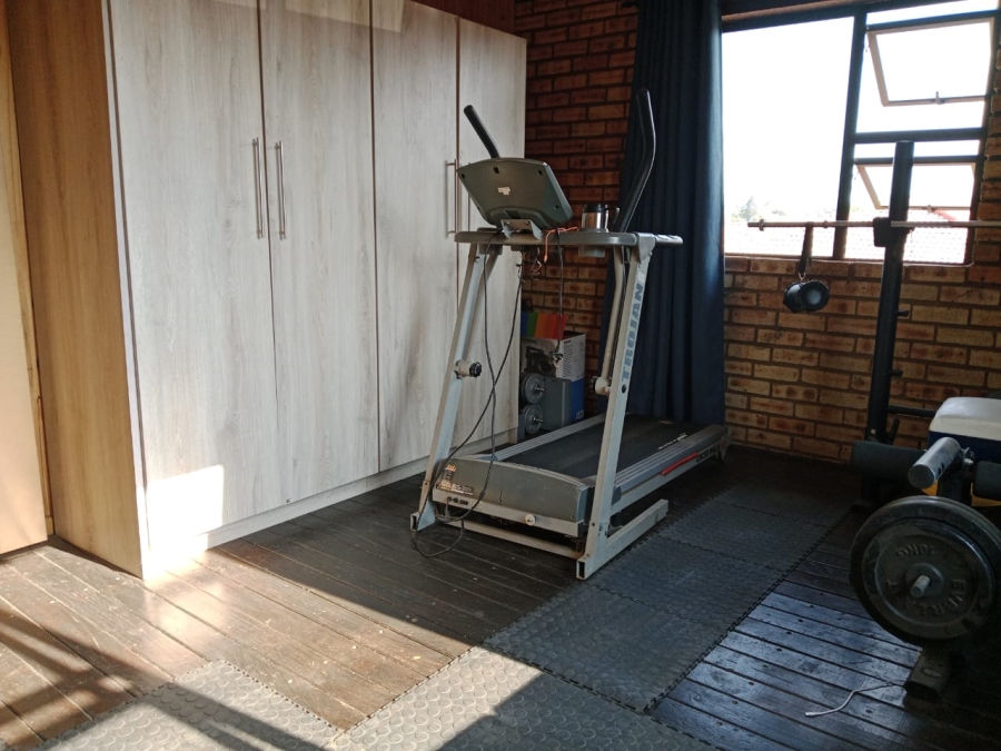 5 Bedroom Property for Sale in Kuruman Northern Cape